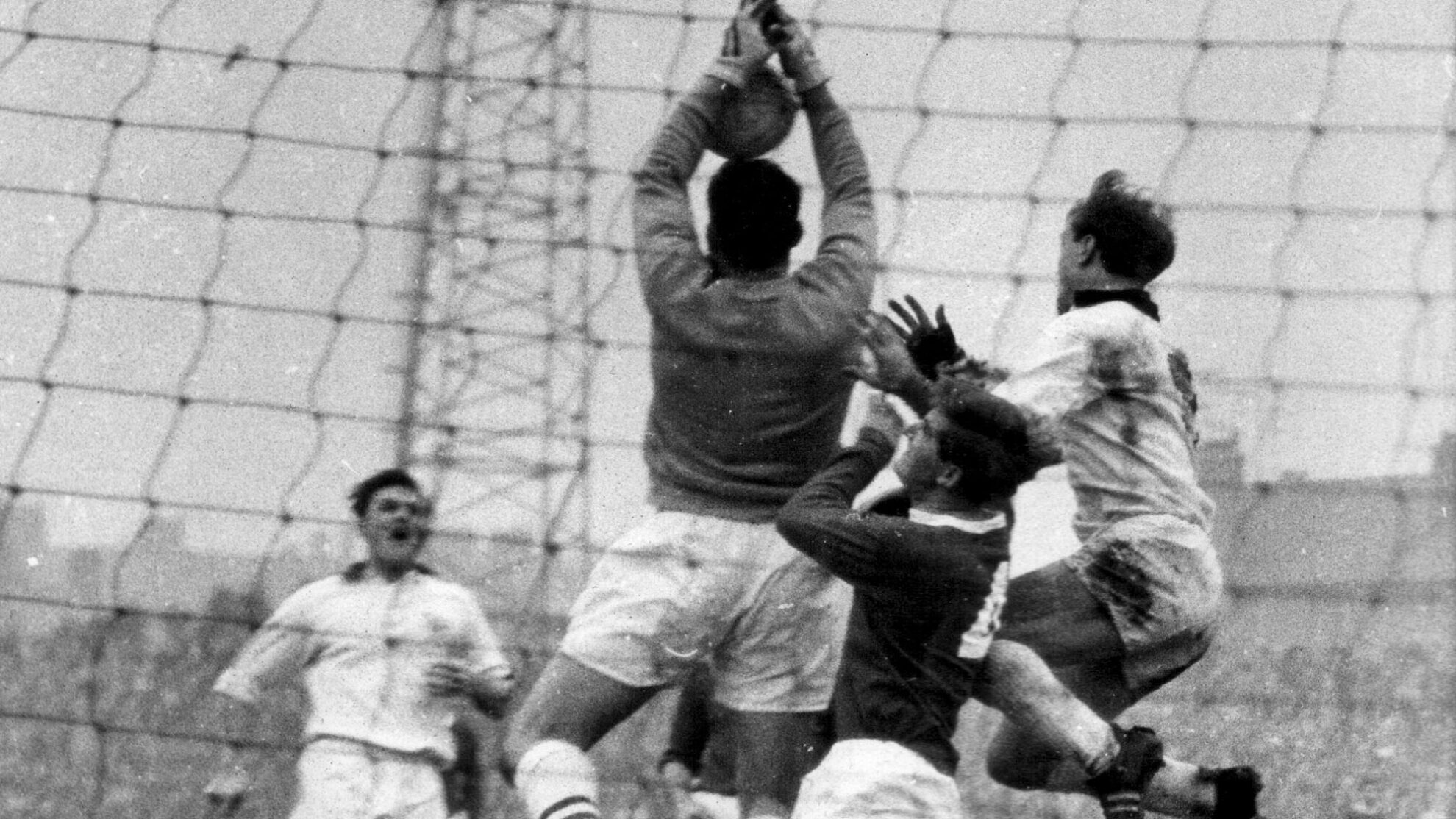 Aberdeen FC AFC Archives Aberdeen v Dundee